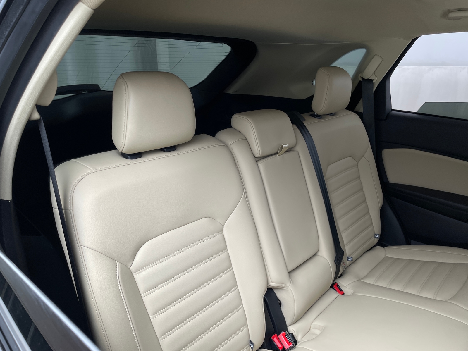 Thumbnail: 2021 Ford Edge - 5