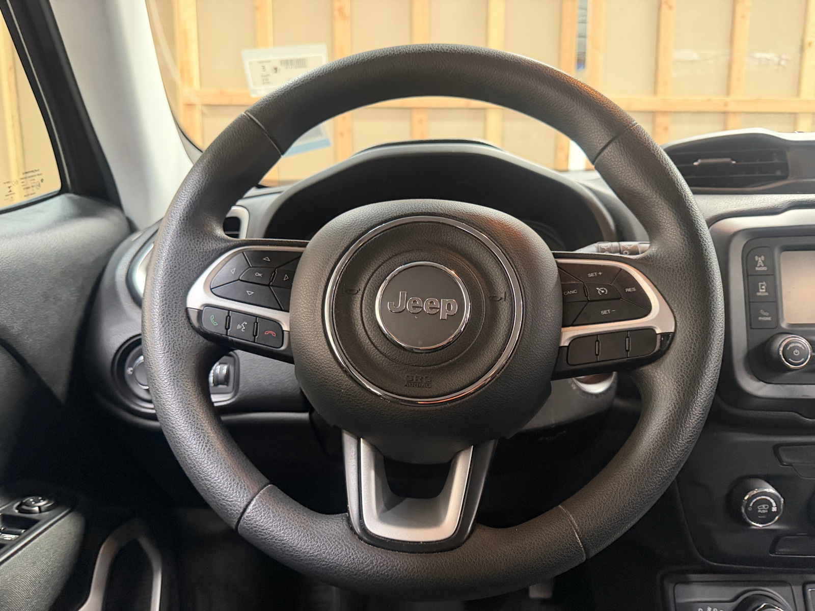 Thumbnail: 2019 Jeep Renegade - 5
