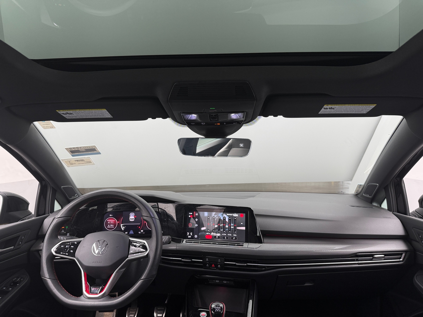 Thumbnail: 2024 Volkswagen Golf - 3