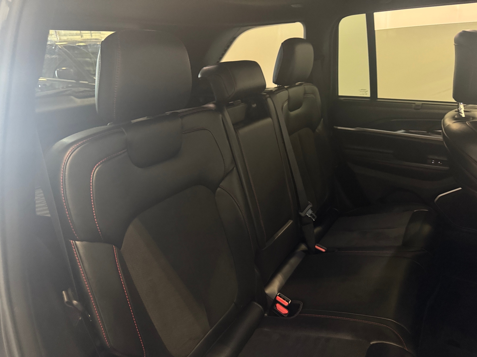 Thumbnail: 2022 Jeep Grand Cherokee - 5