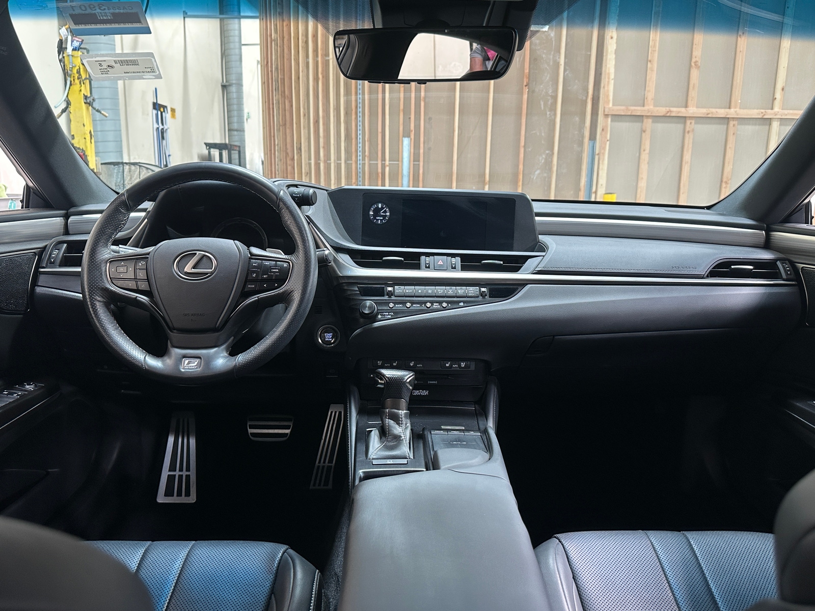 Thumbnail: 2019 Lexus ES - 3