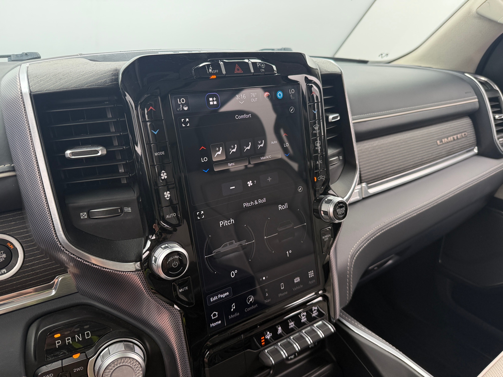 Thumbnail: 2023 RAM 1500 - 3