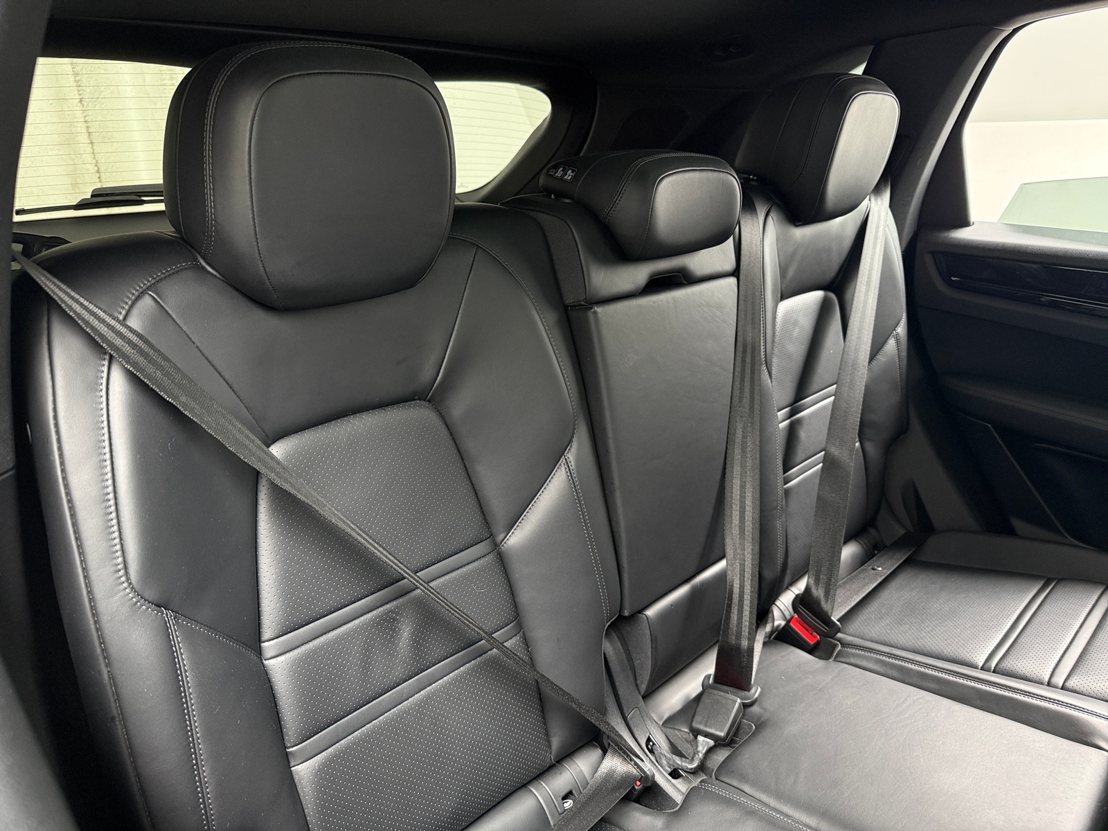 Thumbnail: 2021 Porsche Cayenne - 5