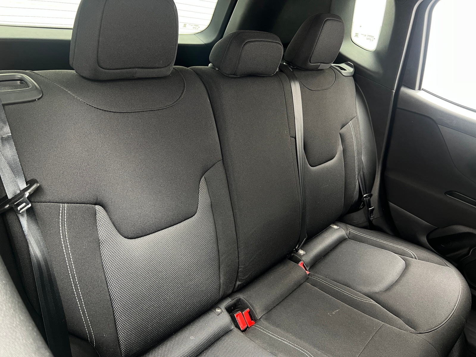 Thumbnail: 2021 Jeep Renegade - 6