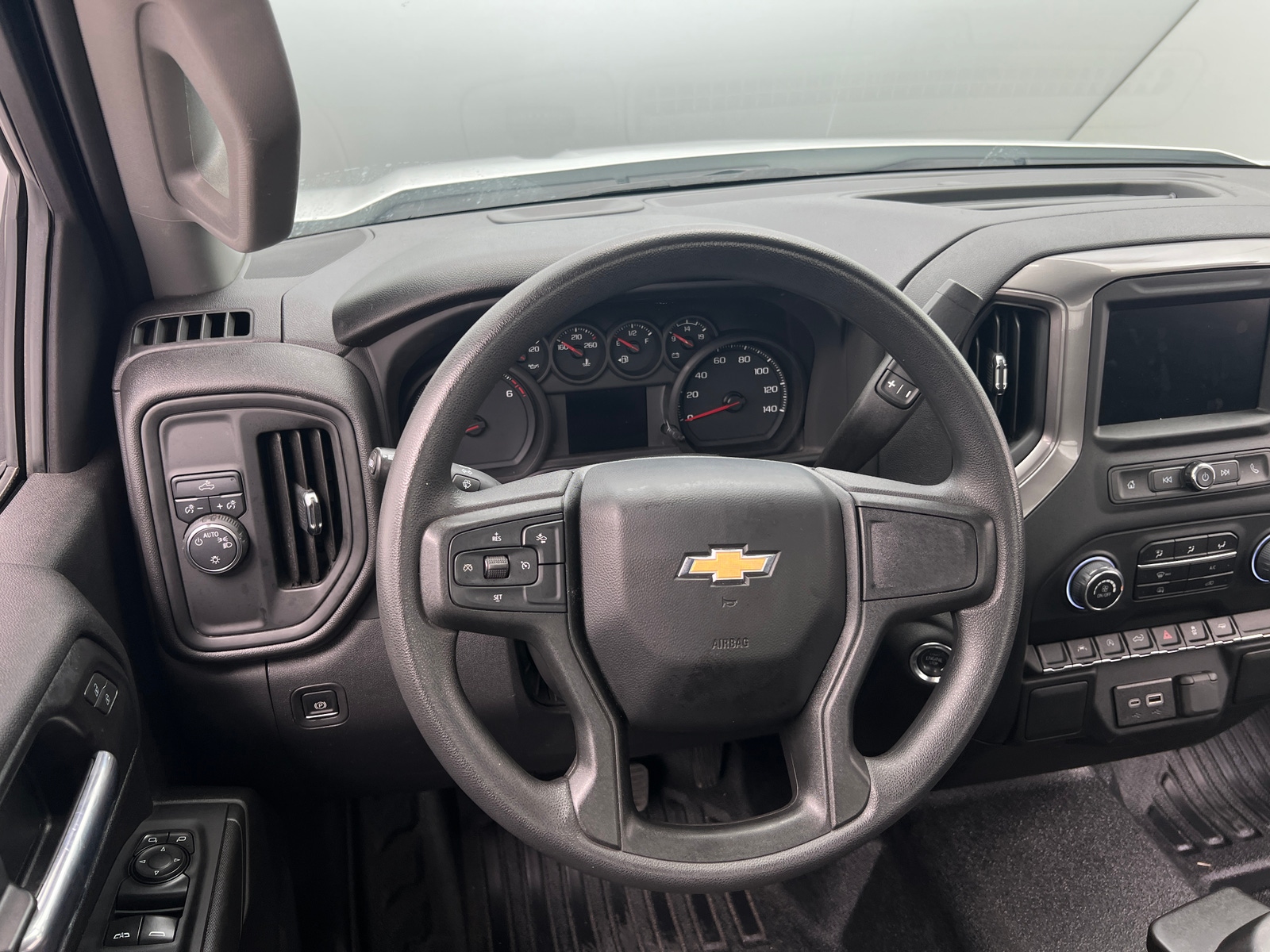 Thumbnail: 2025 Chevrolet Silverado 1500 - 5