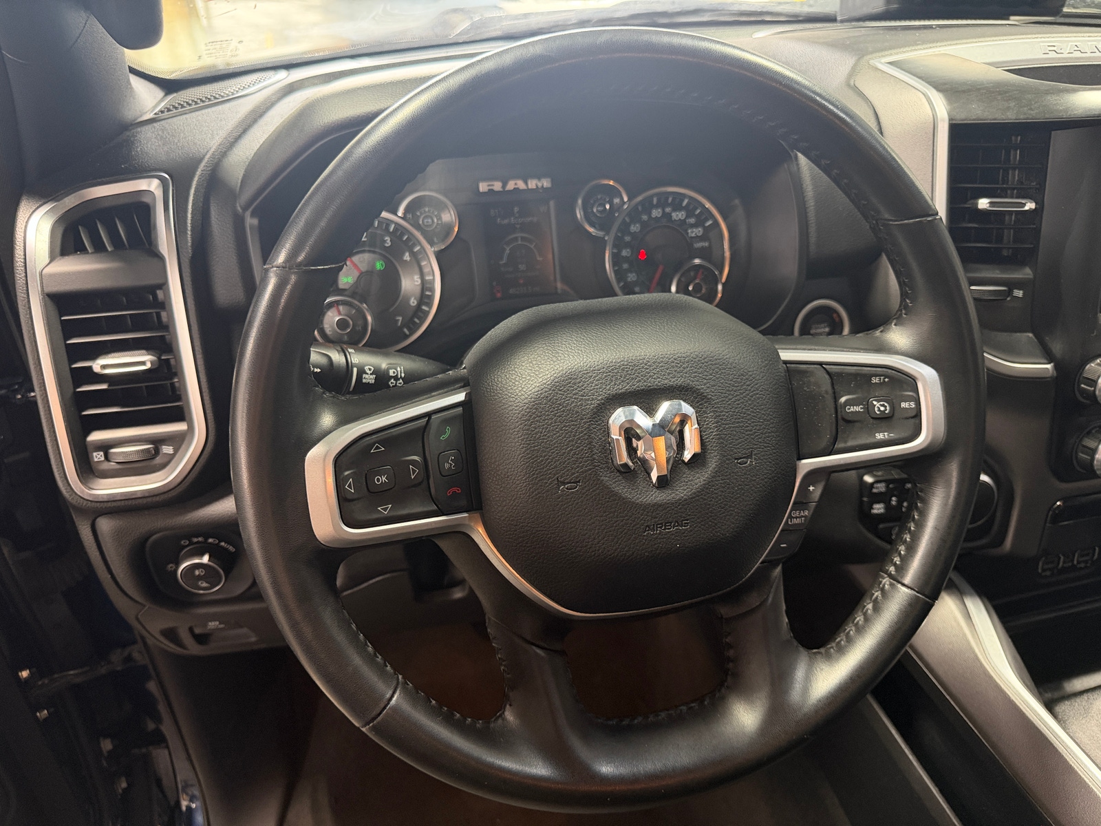 Thumbnail: 2024 RAM 1500 - 5