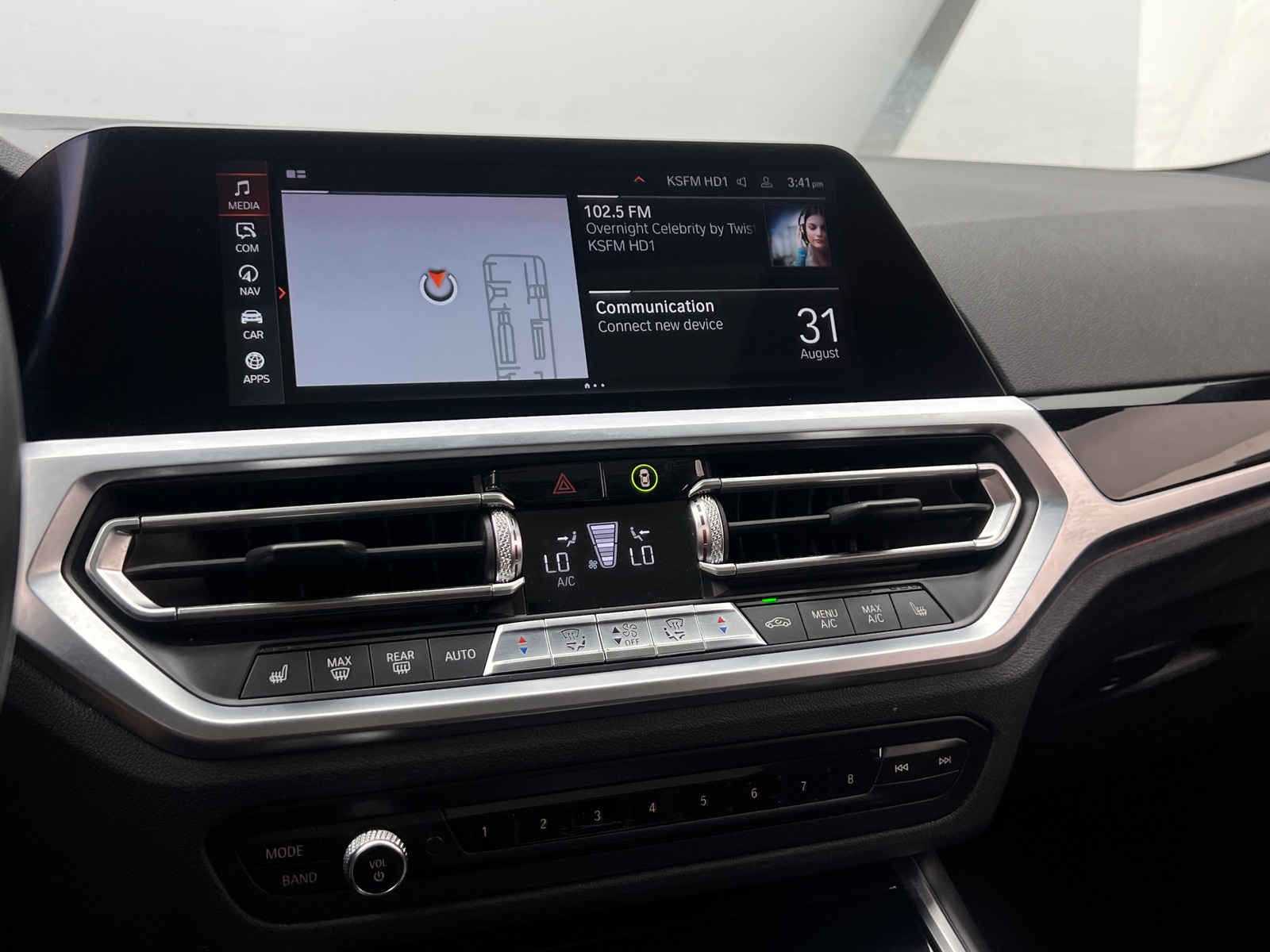 Thumbnail: 2019 BMW 3 Series - 3