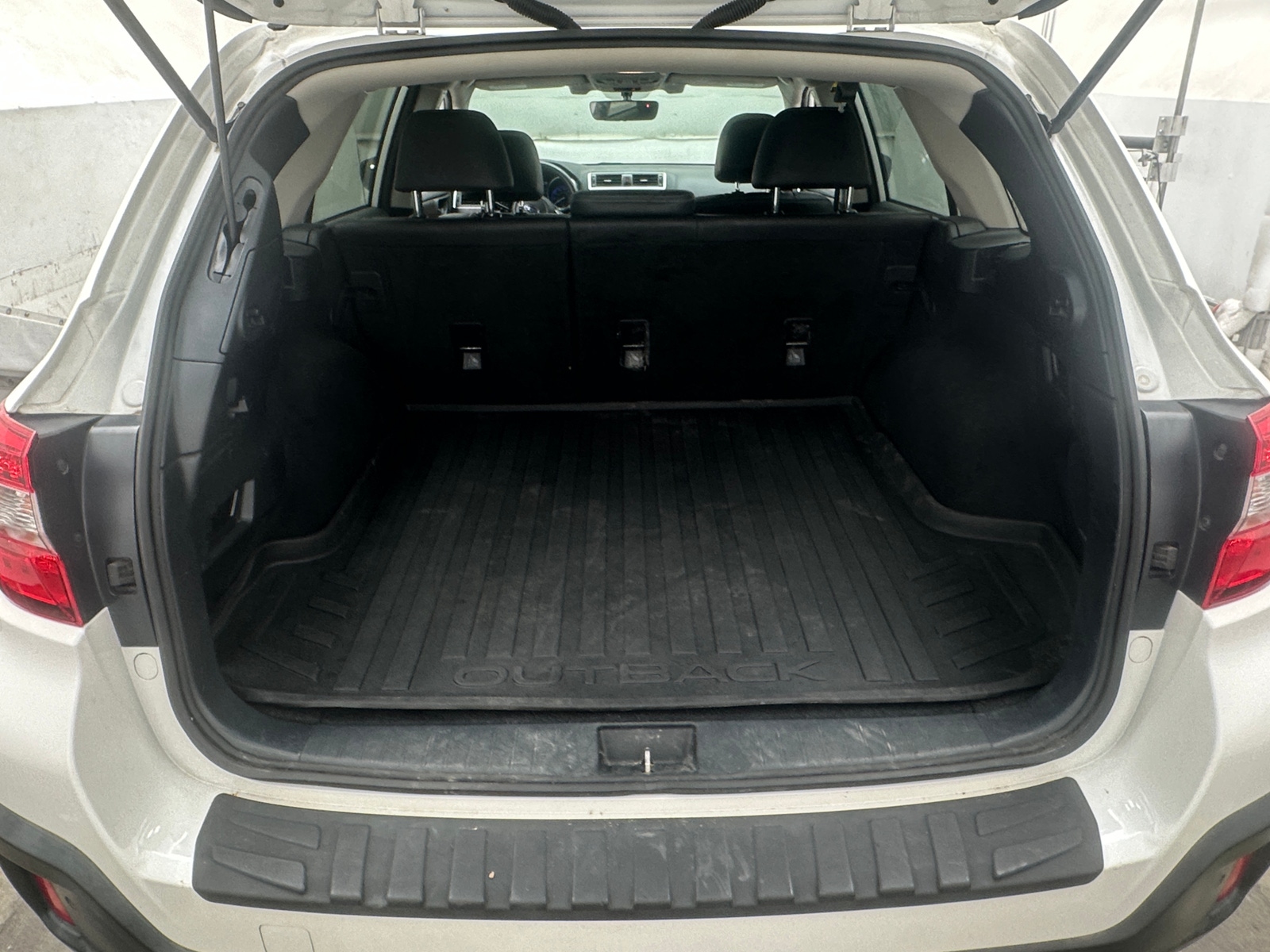Thumbnail: 2018 Subaru Outback - 6
