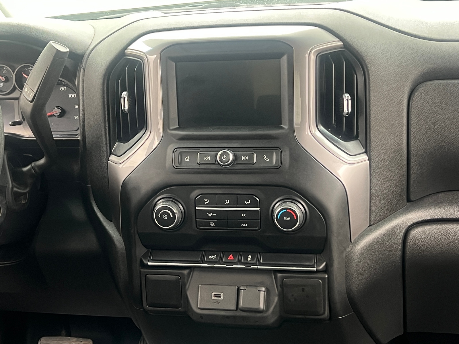 Thumbnail: 2020 Chevrolet Silverado 1500 - 4