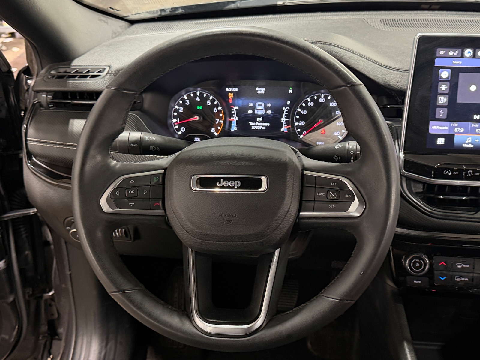 Thumbnail: 2023 Jeep Compass - 5
