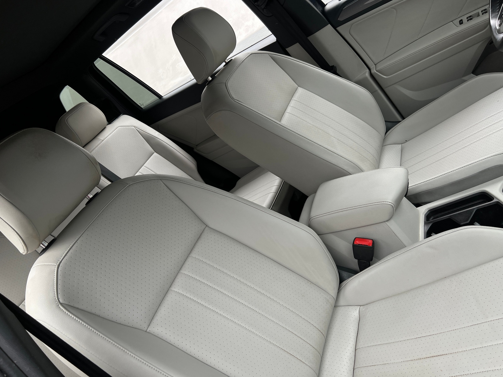 Thumbnail: 2024 Volkswagen Tiguan - 2