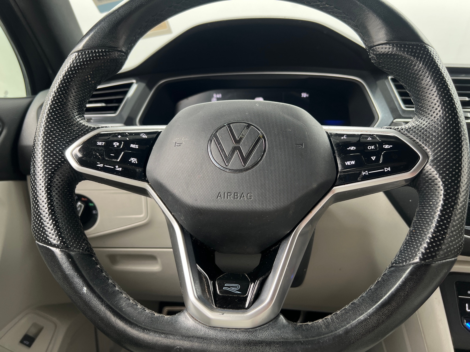 Thumbnail: 2024 Volkswagen Tiguan - 5