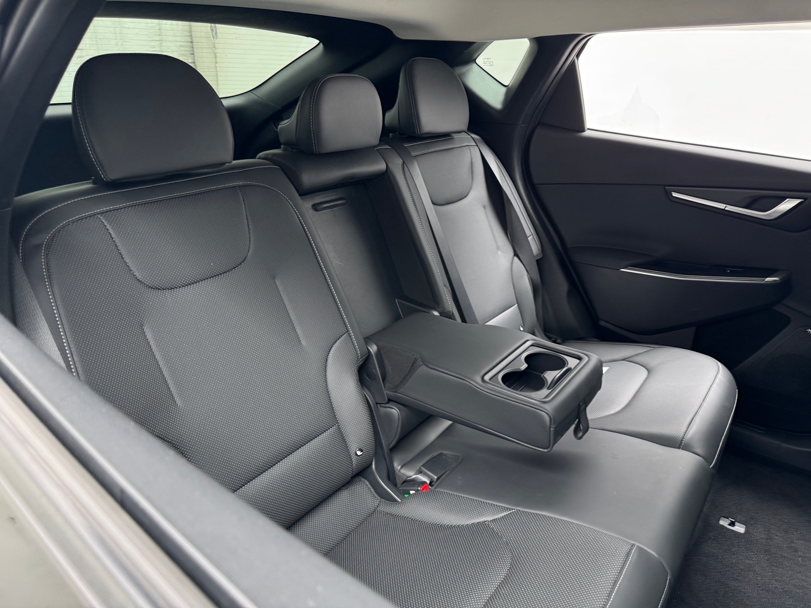 Thumbnail: 2023 Kia EV6 - 5