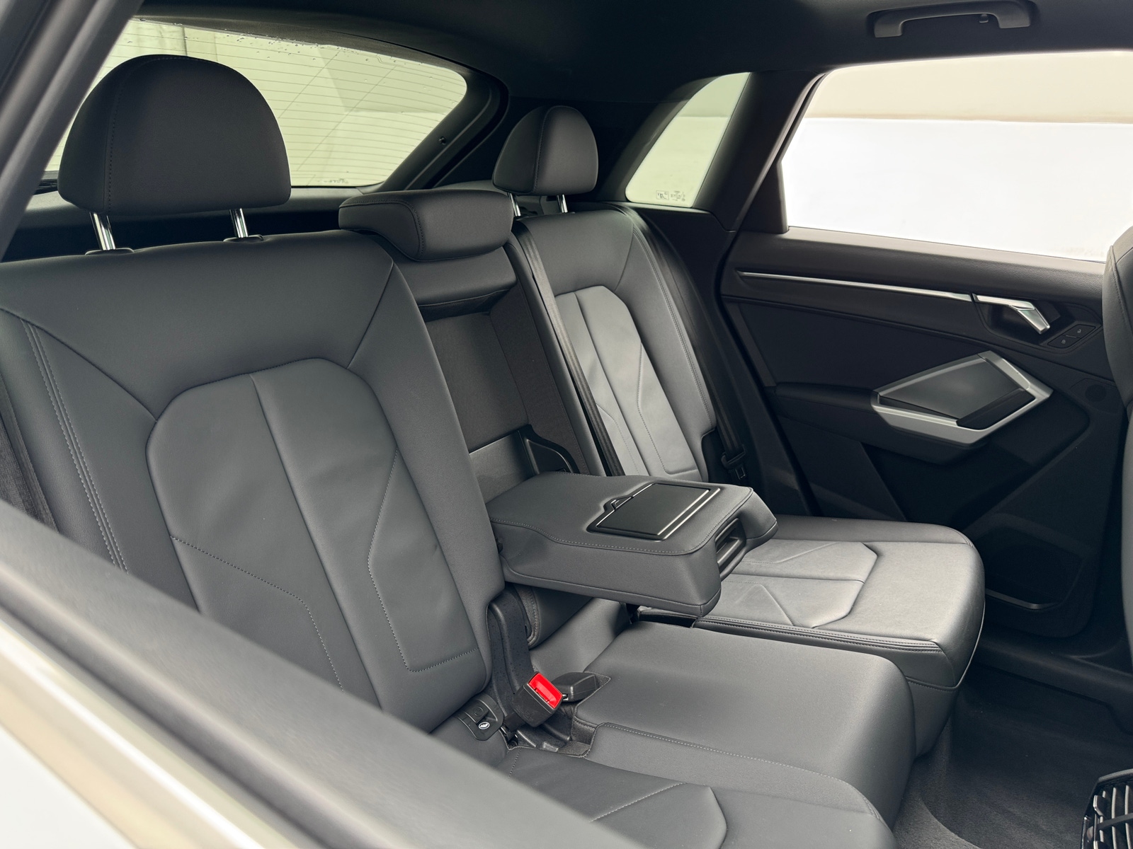 Thumbnail: 2021 Audi Q3 - 6