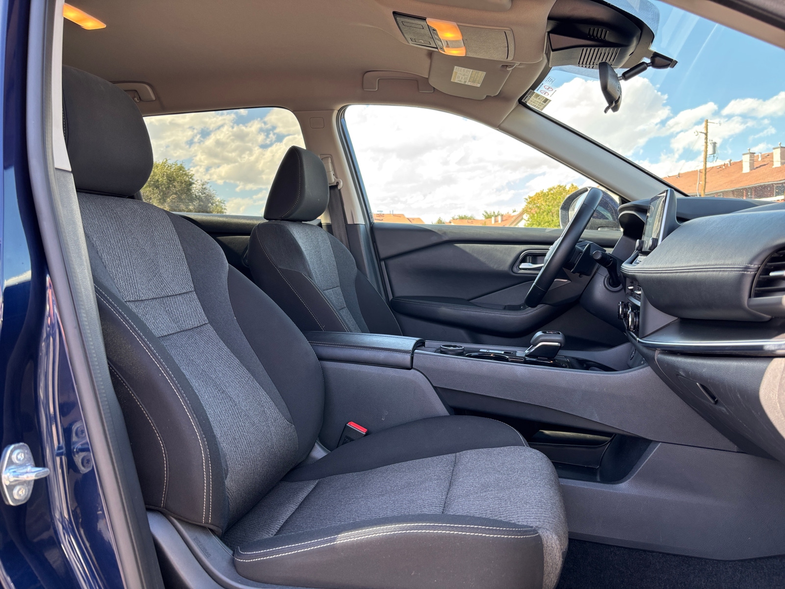 Thumbnail: 2025 Nissan Rogue - 2