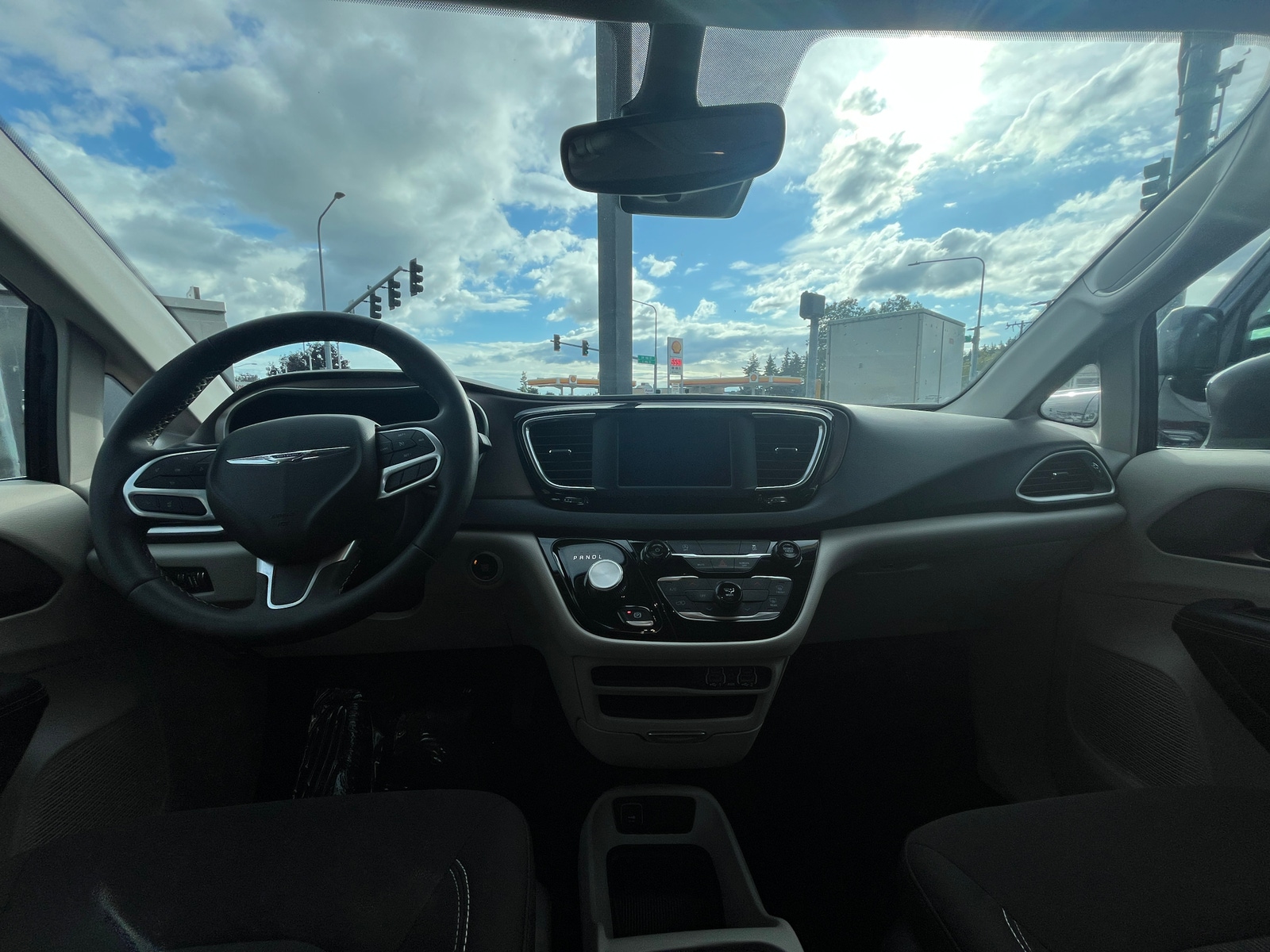 Thumbnail: 2024 Chrysler Voyager - 3