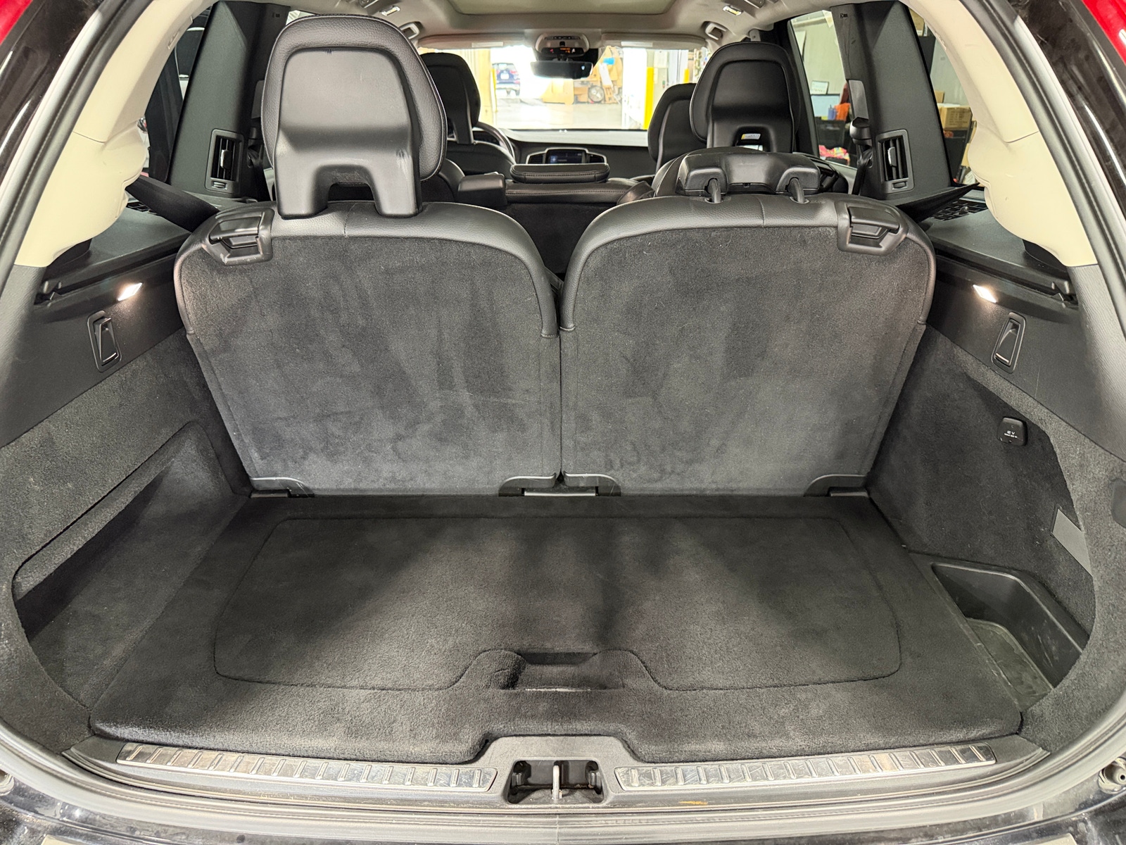 Thumbnail: 2018 Volvo XC90 - 6