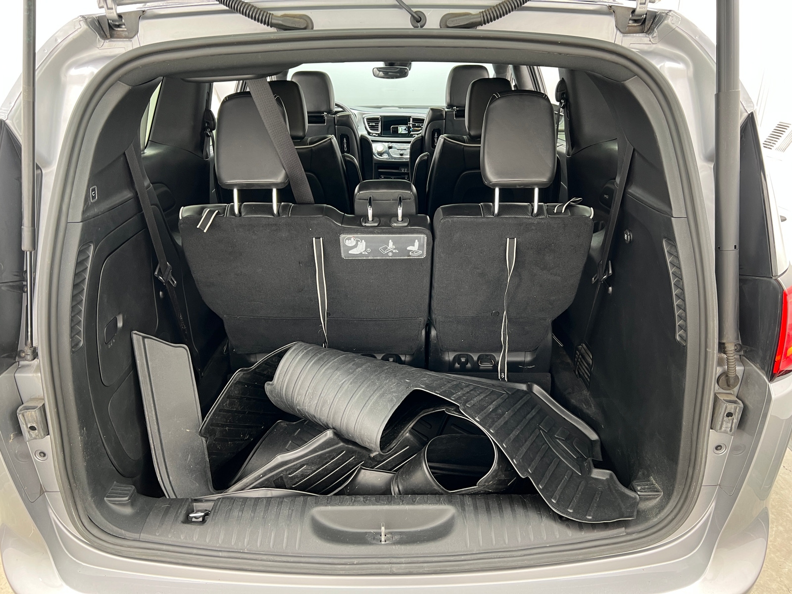 Thumbnail: 2019 Chrysler Pacifica - 6