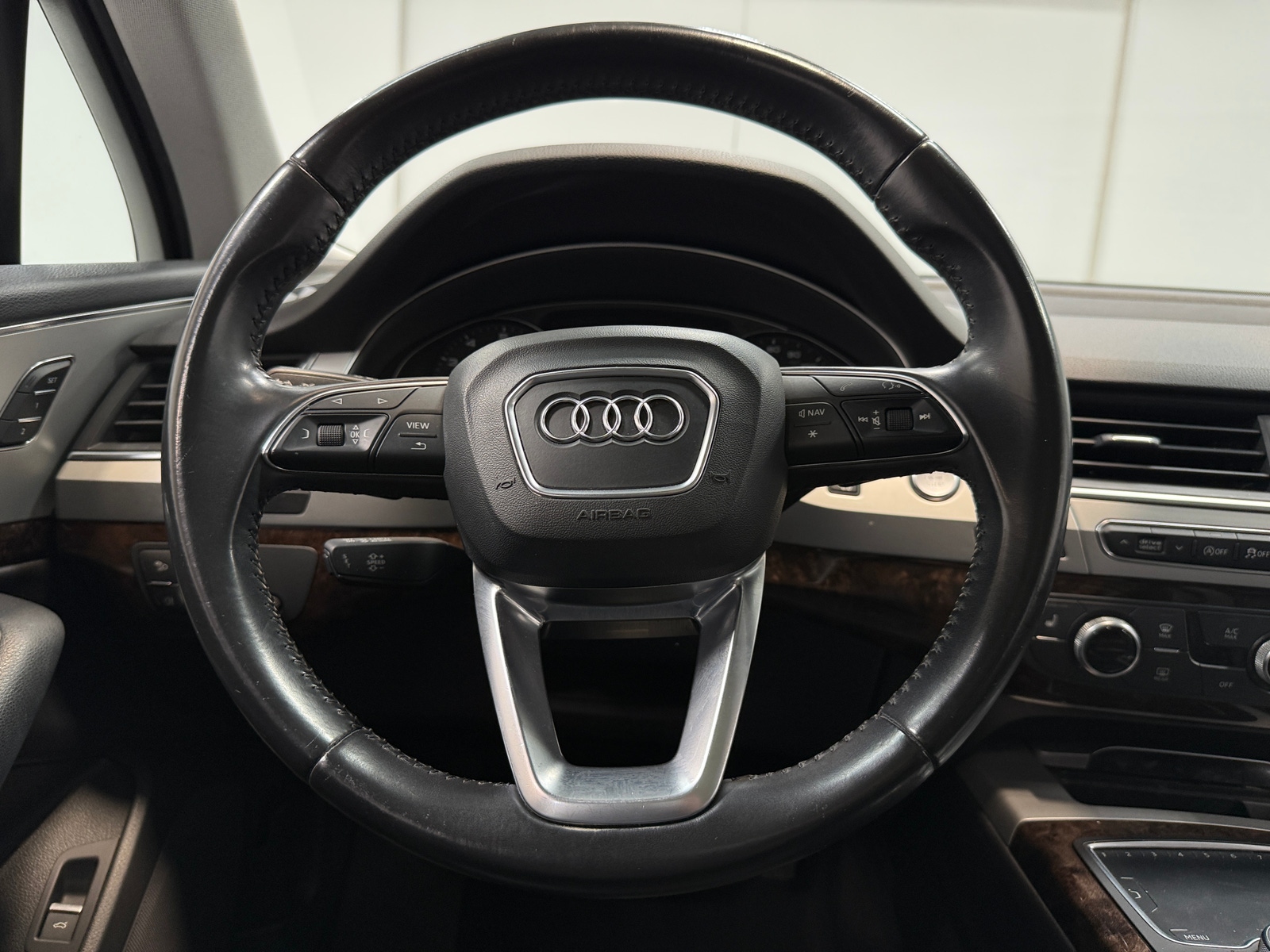 Thumbnail: 2017 Audi Q7 - 4