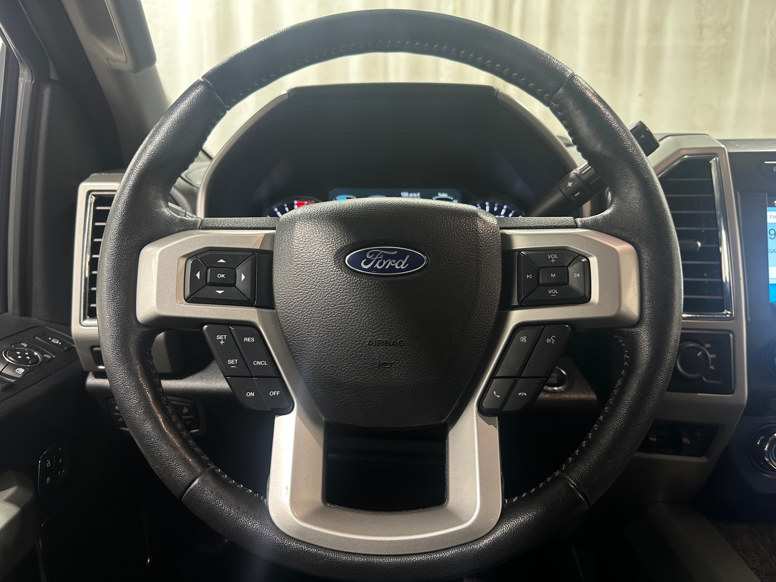 Thumbnail: 2018 Ford Econoline - 4