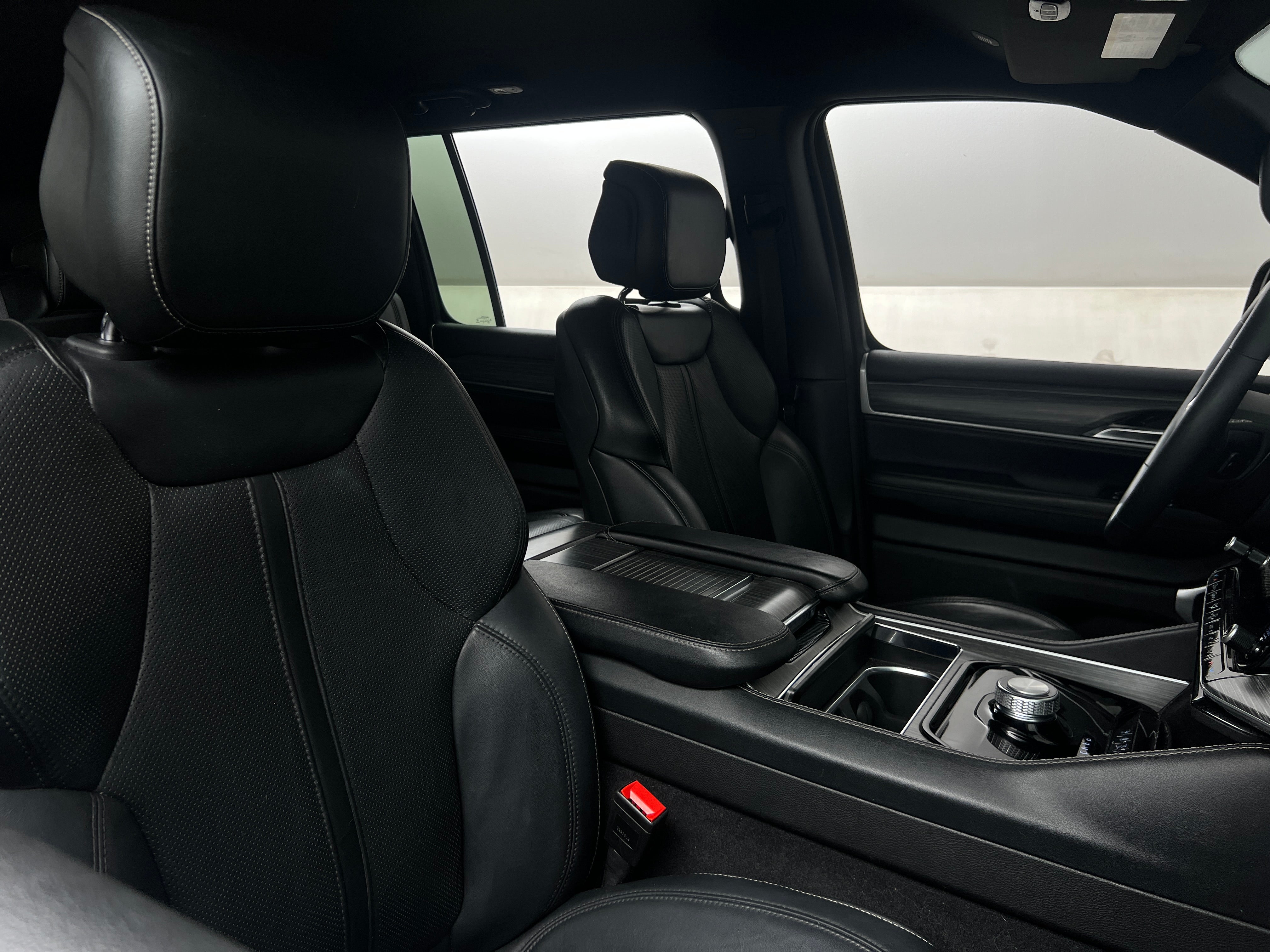 2024 Jeep Wagoneer L