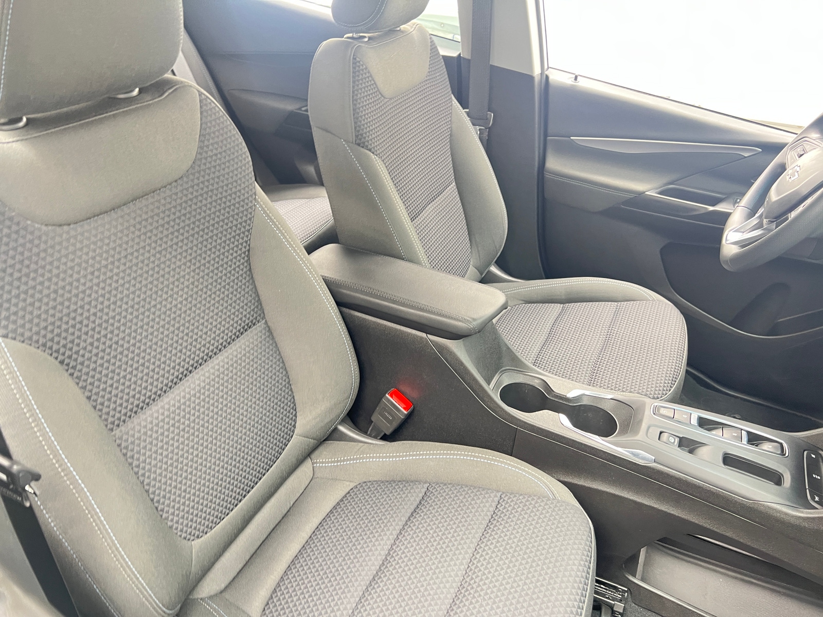 Thumbnail: 2023 Chevrolet Bolt EV - 2