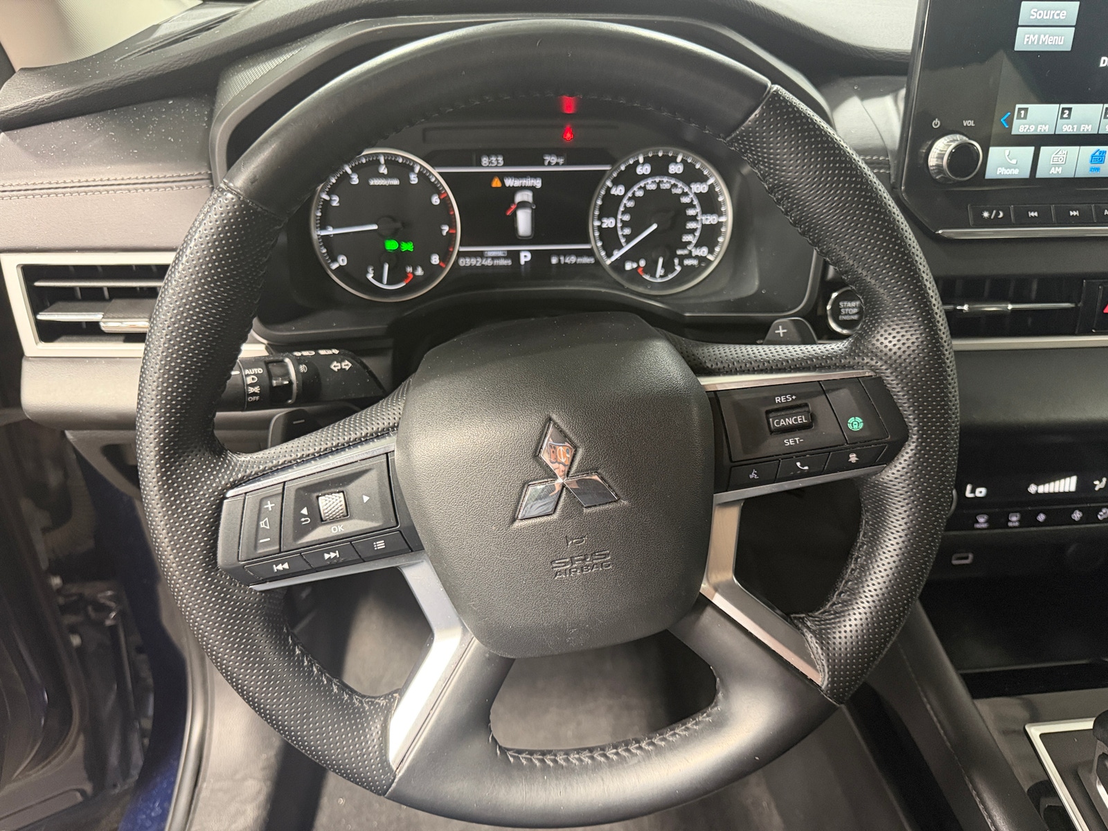 Thumbnail: 2023 Mitsubishi Outlander - 4