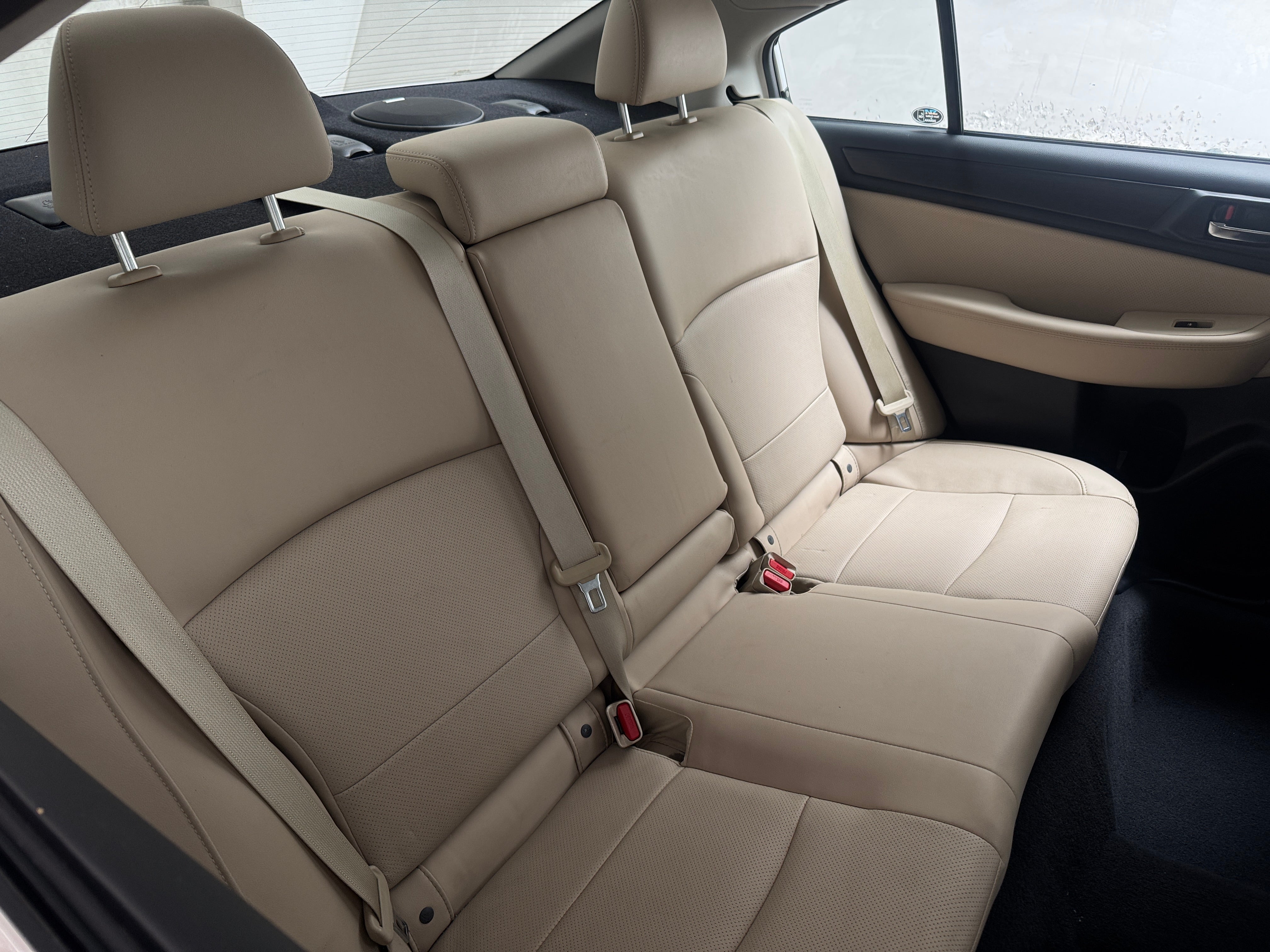 2017 Subaru Legacy Limited - Photo 5