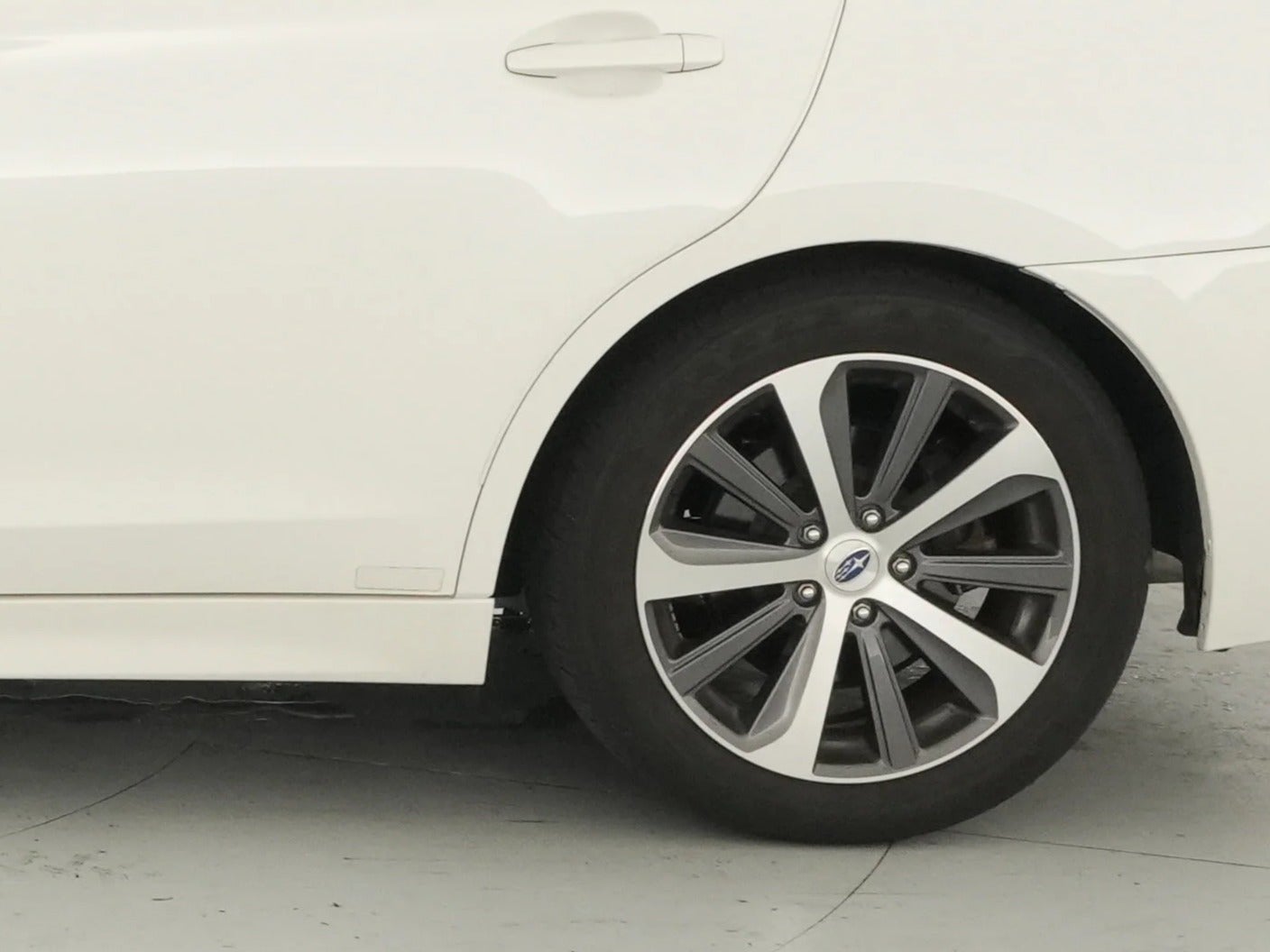 2017 Subaru Legacy Limited - Photo 23