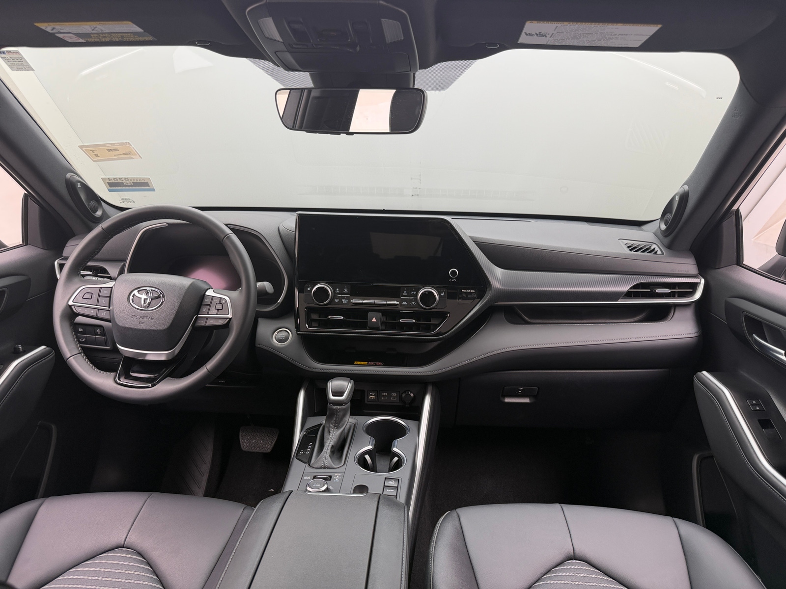 Thumbnail: 2026 Toyota Highlander - 2