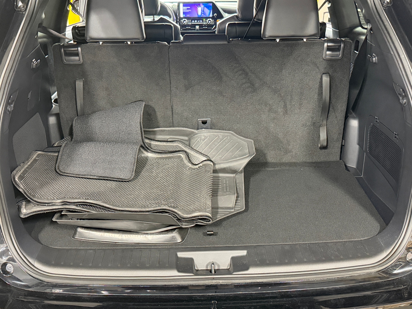 Thumbnail: 2026 Toyota Highlander - 6