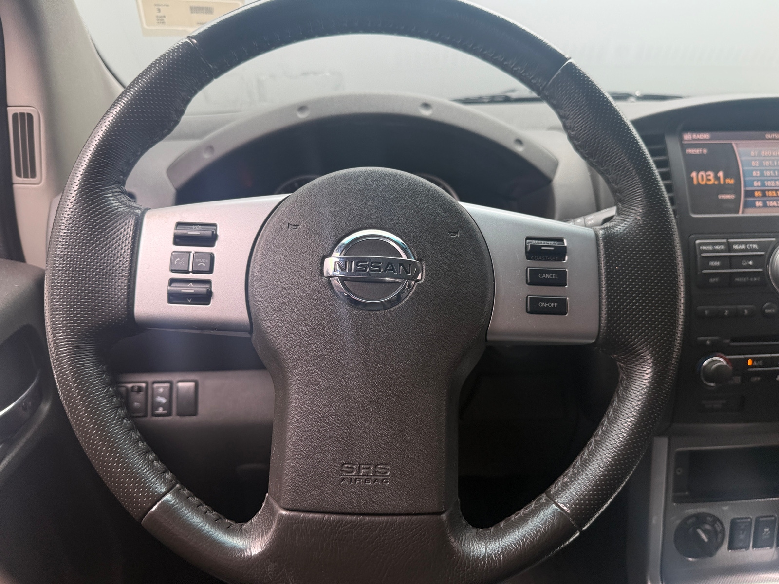 Thumbnail: 2012 Nissan Pathfinder - 4