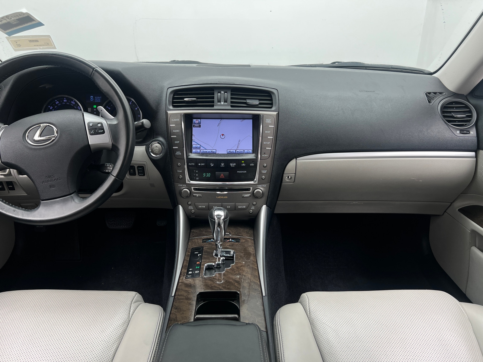 Thumbnail: 2011 Lexus IS - 2