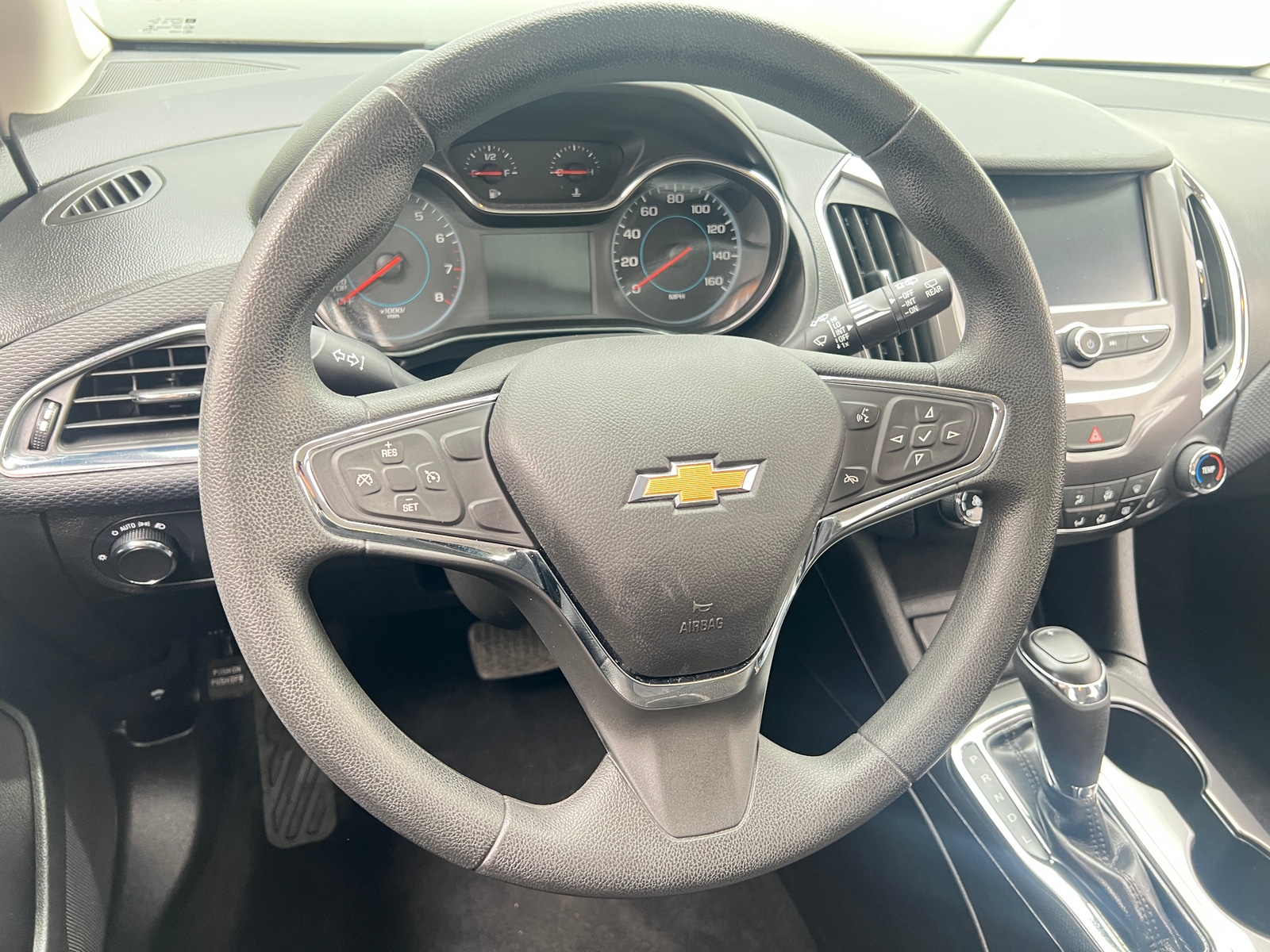 Thumbnail: 2017 Chevrolet Cruze - 5