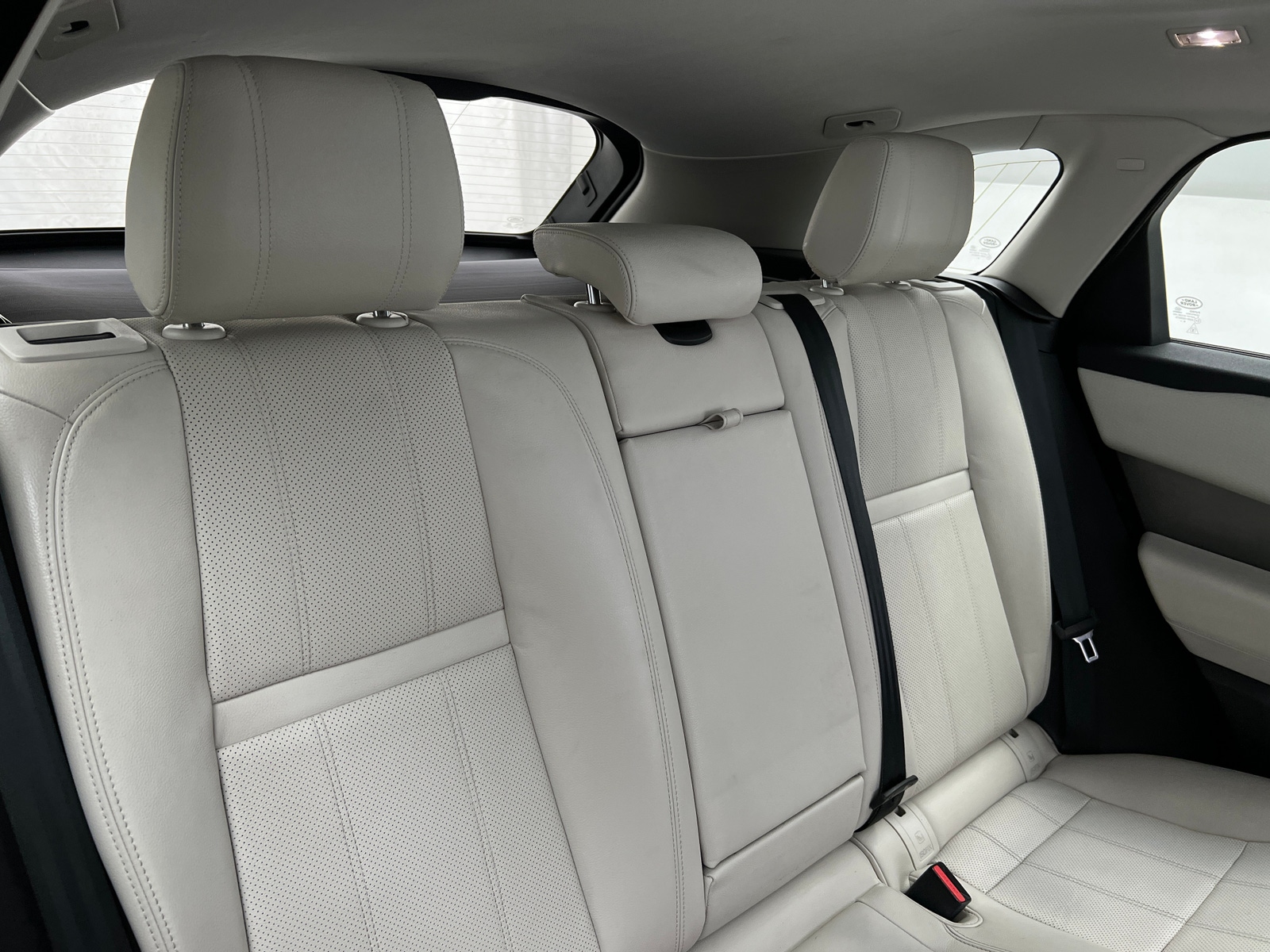 Thumbnail: 2020 Land Rover Range Rover Velar - 5