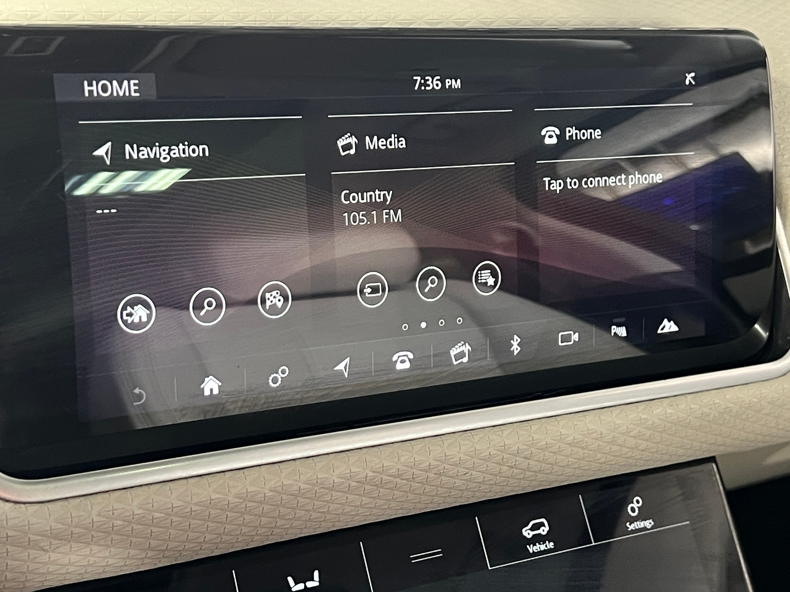 Thumbnail: 2020 Land Rover Range Rover Velar - 3