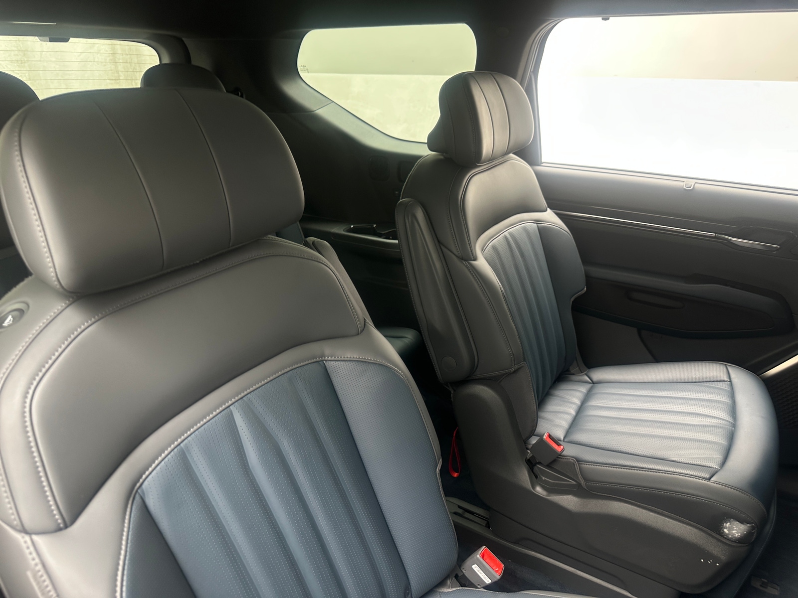 Thumbnail: 2024 Kia EV9 - 5