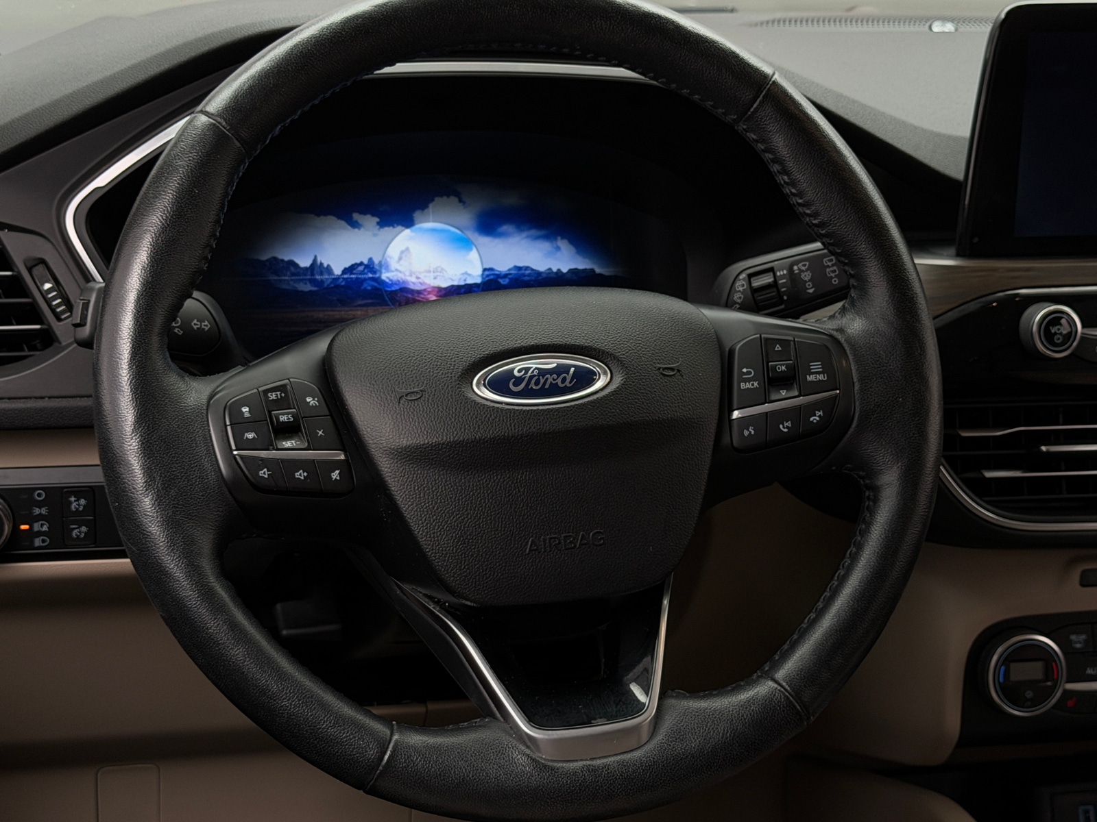 Thumbnail: 2020 Ford Escape - 4