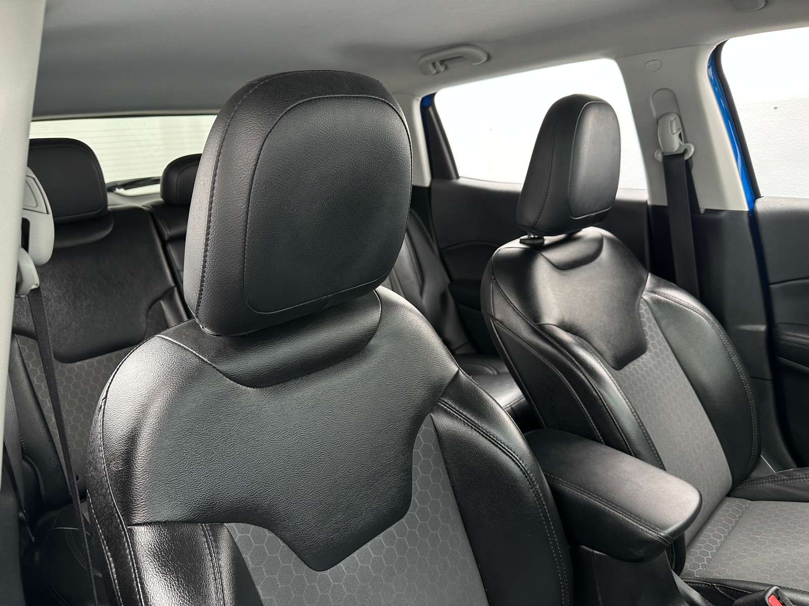 Thumbnail: 2019 Jeep Compass - 2