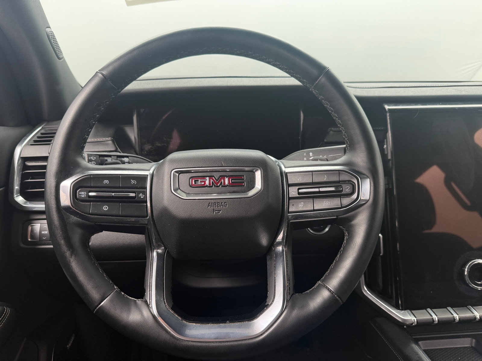 Thumbnail: 2025 GMC Acadia - 5