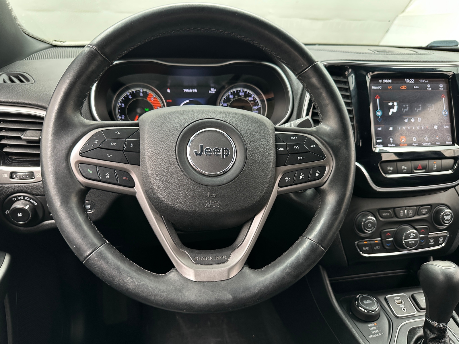 Thumbnail: 2019 Jeep Cherokee - 4