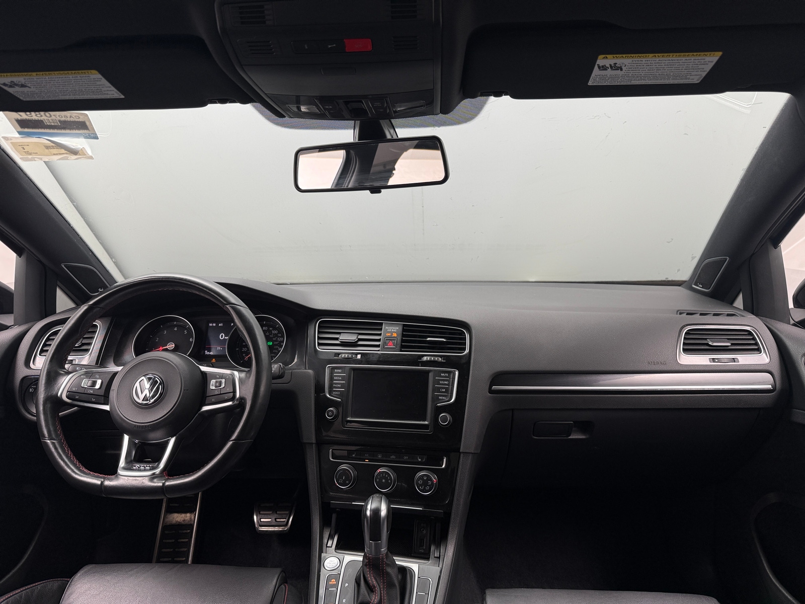 Thumbnail: 2017 Volkswagen Golf - 3