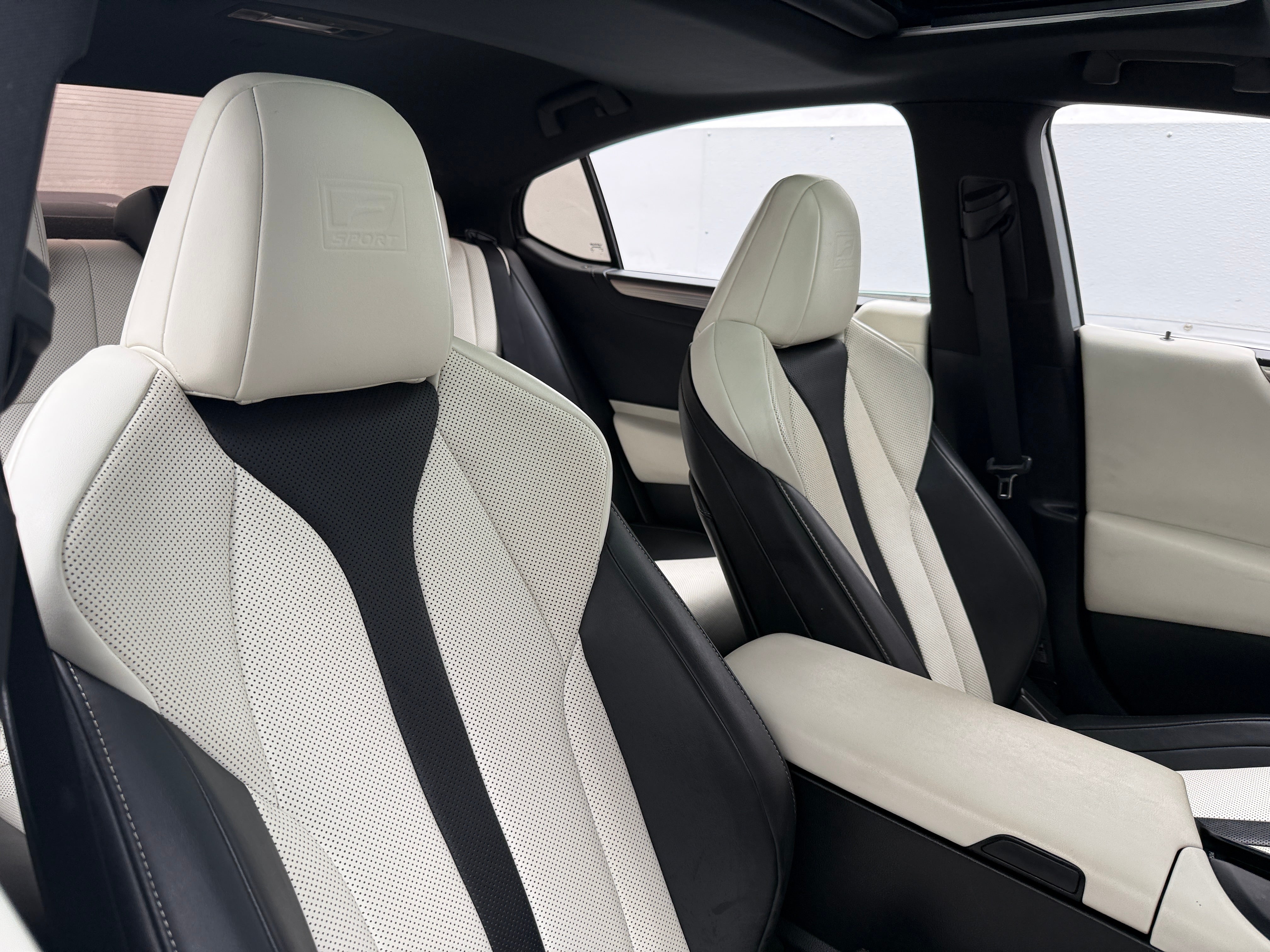 2022 Lexus ES F SPORT