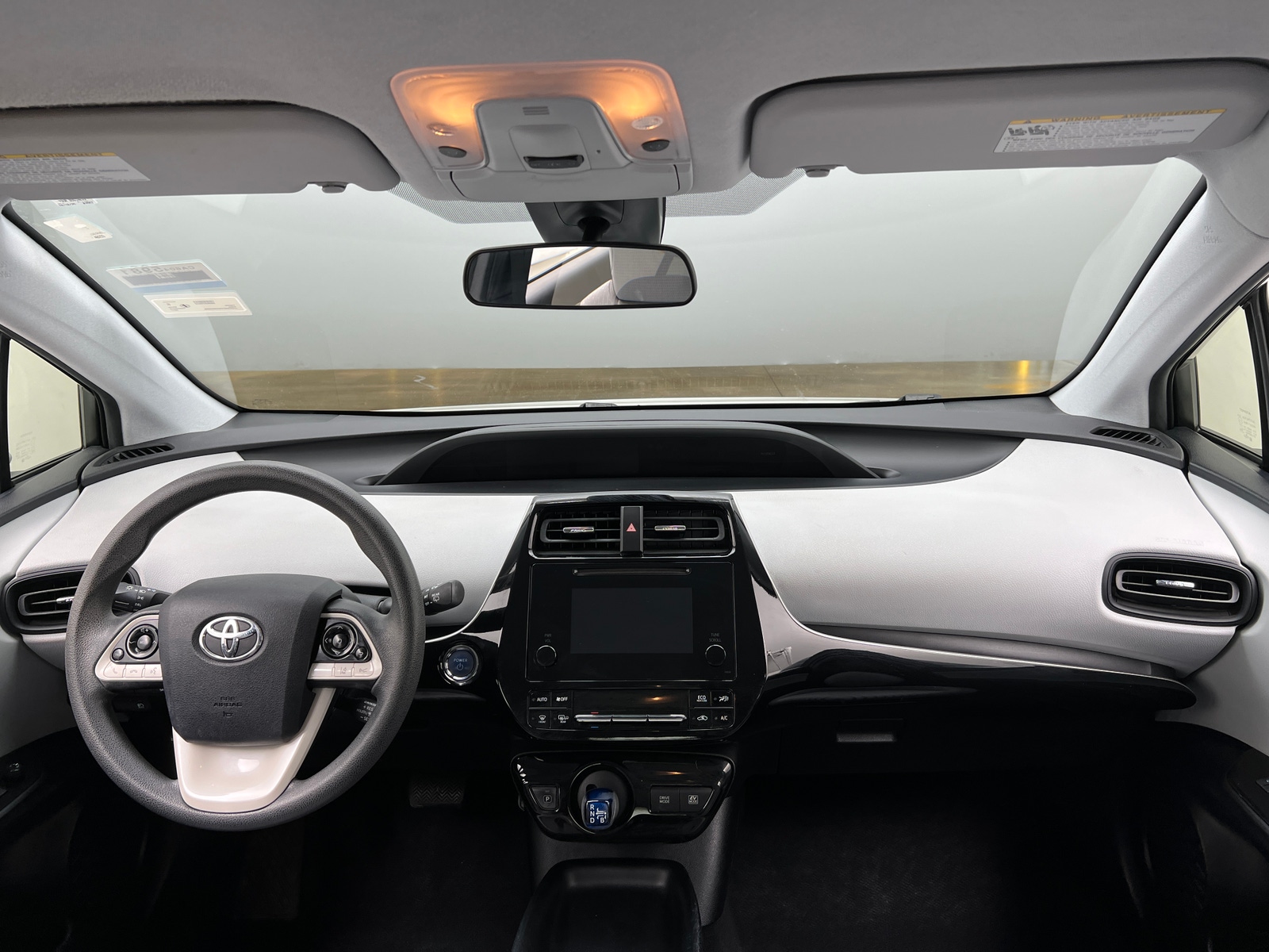 Thumbnail: 2017 Toyota Prius - 3