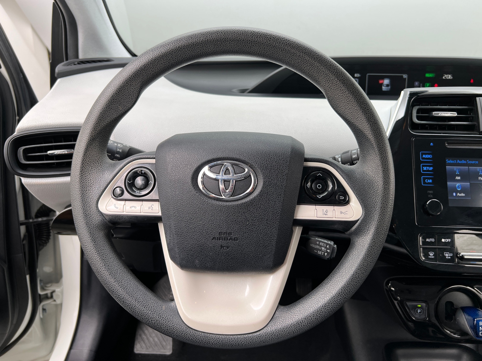 Thumbnail: 2017 Toyota Prius - 5