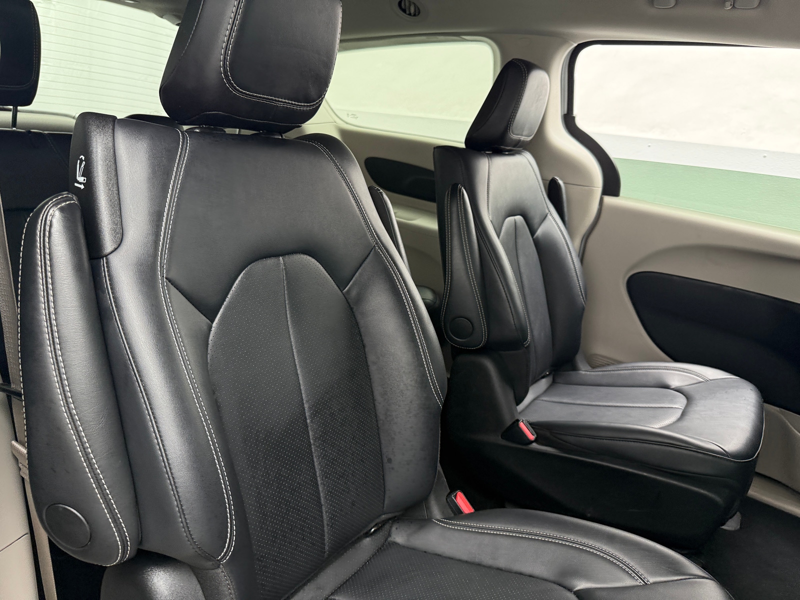 Thumbnail: 2024 Chrysler Pacifica - 5