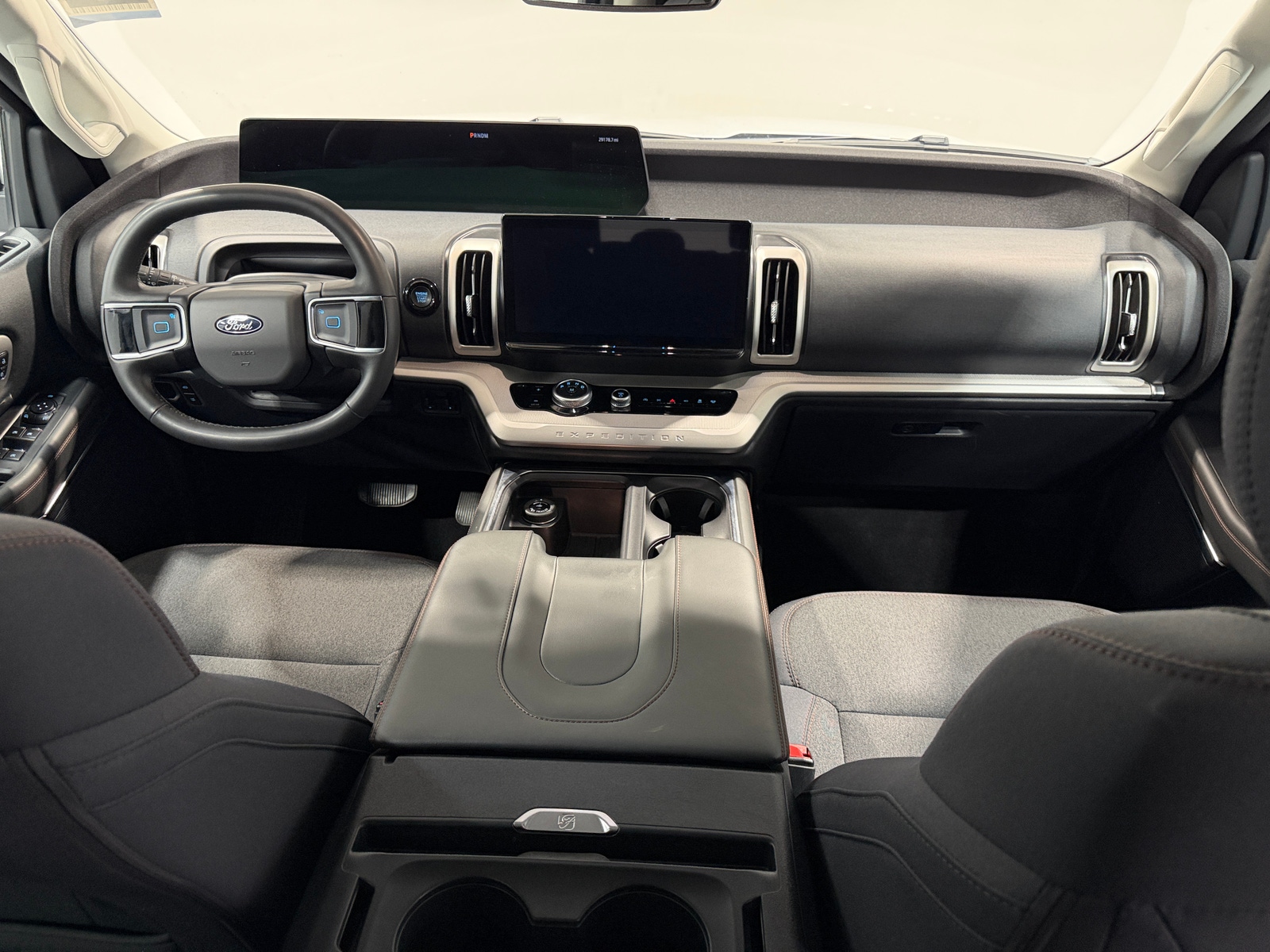 Thumbnail: 2025 Ford Expedition MAX - 3