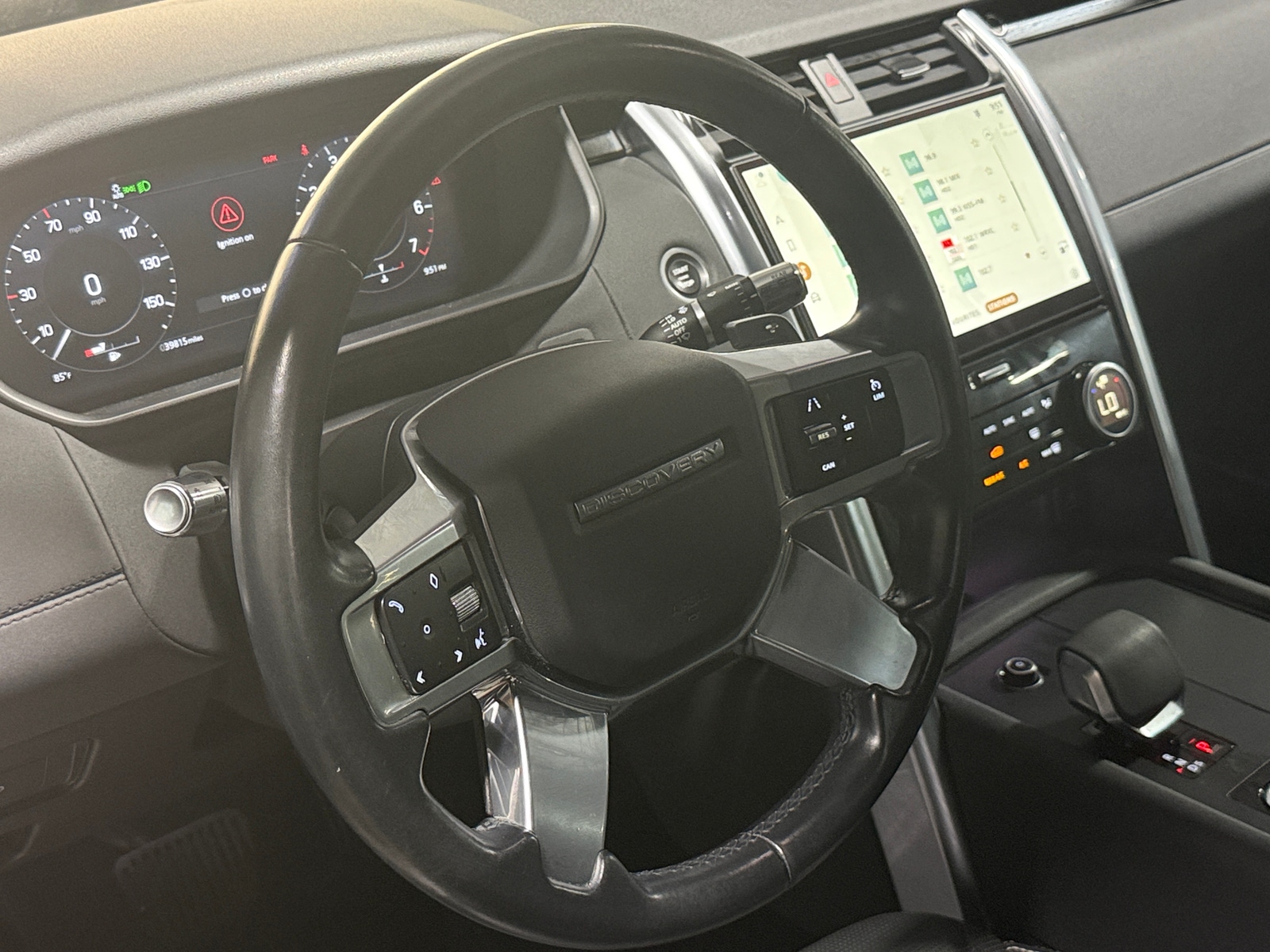 Thumbnail: 2021 Land Rover Discovery - 4