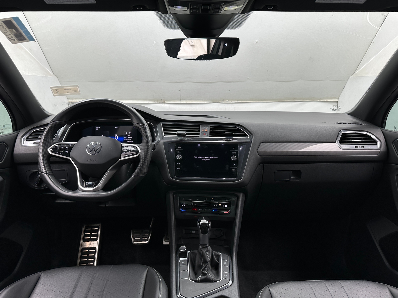 Thumbnail: 2023 Volkswagen Tiguan - 2