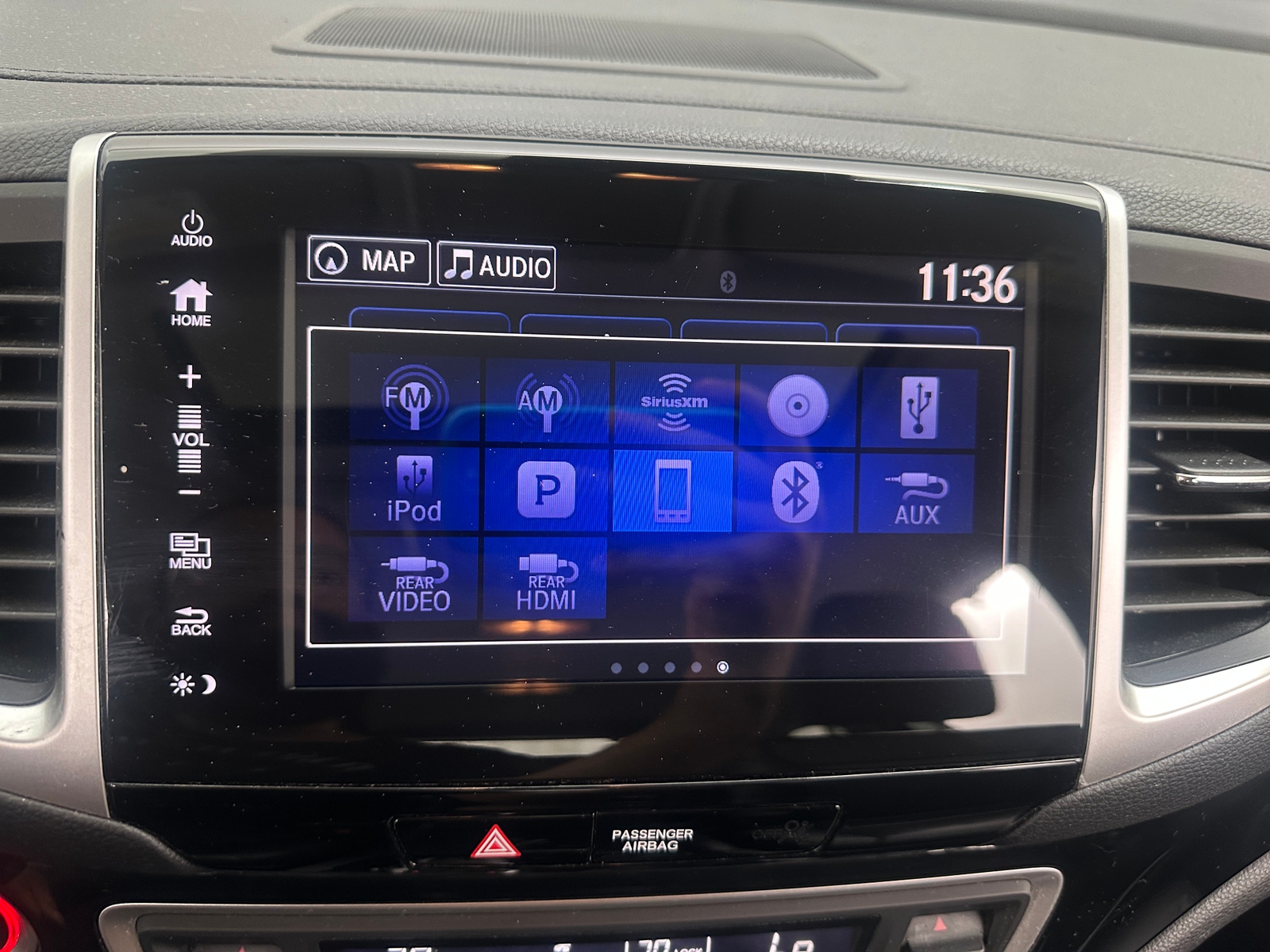 Thumbnail: 2018 Honda Pilot - 3